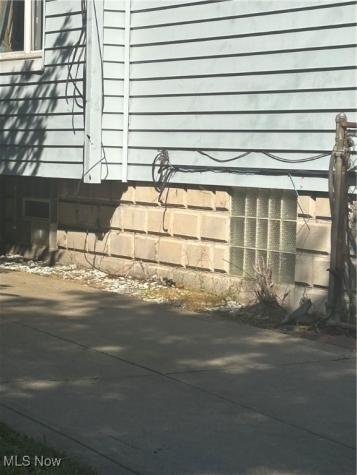 3452 E 104th Street Cleveland OH 44104