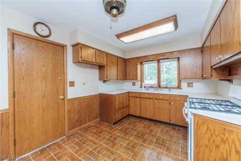 2568 16th Street Cuyahoga Falls OH 44223