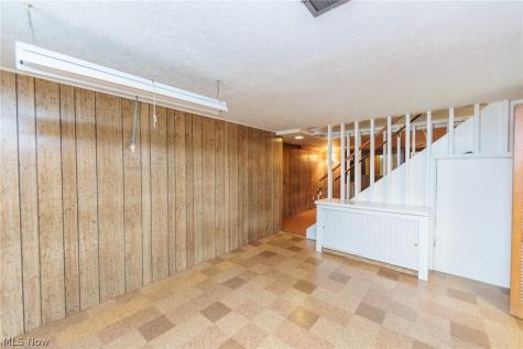 2568 16th Street Cuyahoga Falls OH 44223
