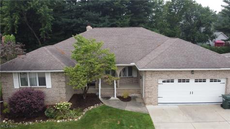 3986 April Drive Uniontown OH 44685