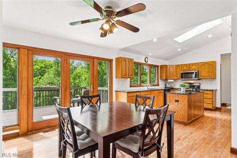 8449 Settlers Passage Brecksville OH 44141