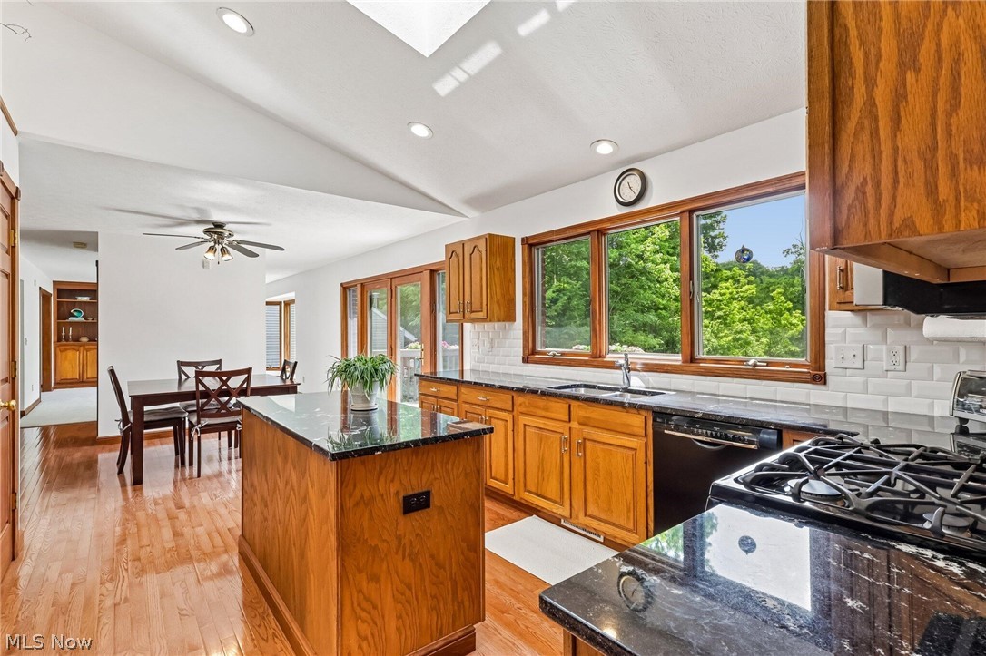 8449 Settlers Passage Brecksville OH 44141