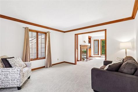 8449 Settlers Passage Brecksville OH 44141