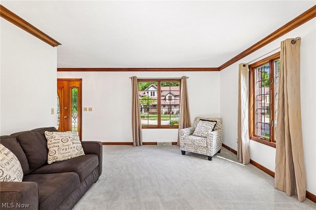 8449 Settlers Passage Brecksville OH 44141