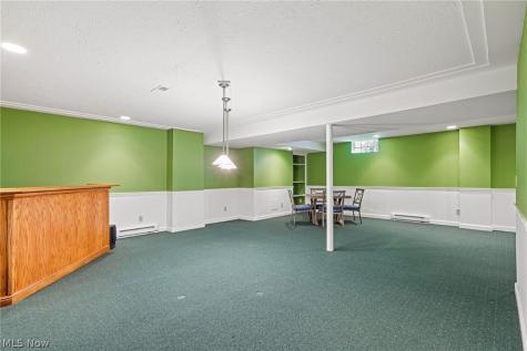 8449 Settlers Passage Brecksville OH 44141
