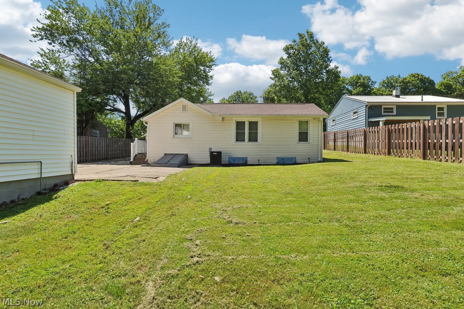 240 S Hickin Avenue Rittman OH 44270