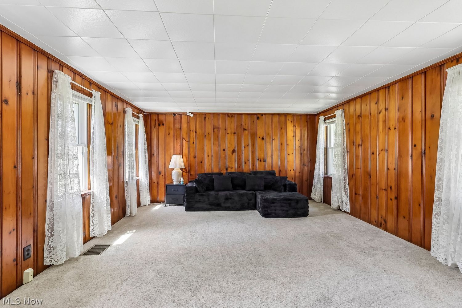 240 S Hickin Avenue Rittman OH 44270