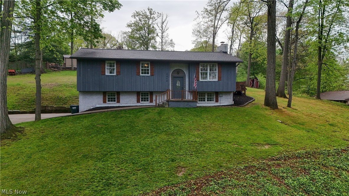 2490 Oak Tree Drive NW Dover OH 44622