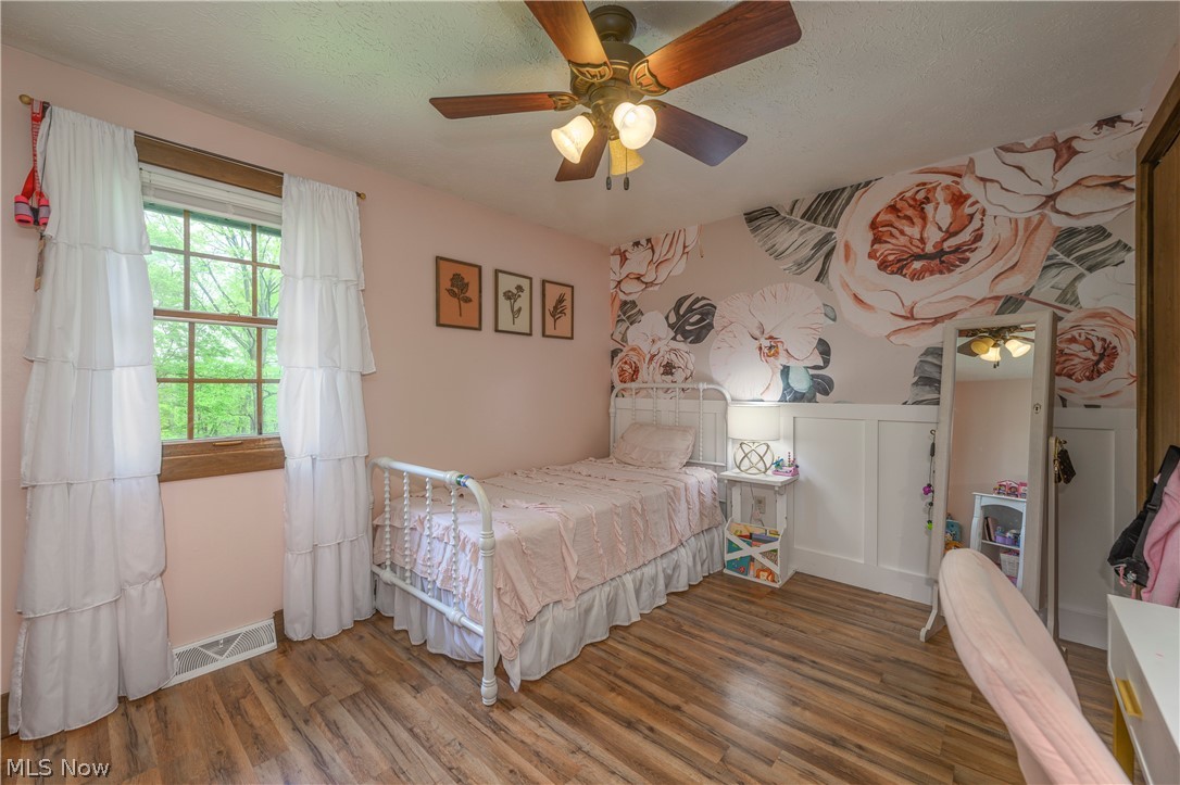2490 Oak Tree Drive NW Dover OH 44622