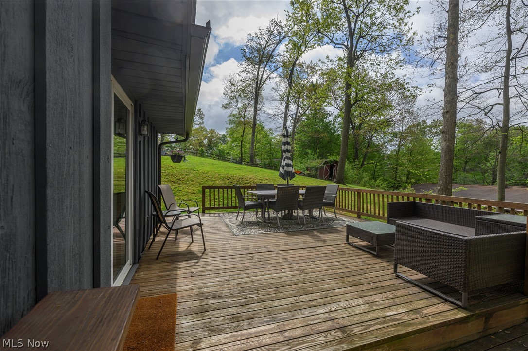 2490 Oak Tree Drive NW Dover OH 44622