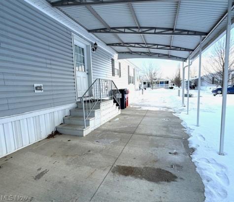 362 Pin Oak Circle Elyria OH 44035