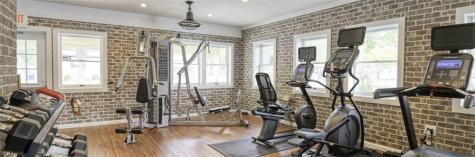 362 Pin Oak Circle Elyria OH 44035