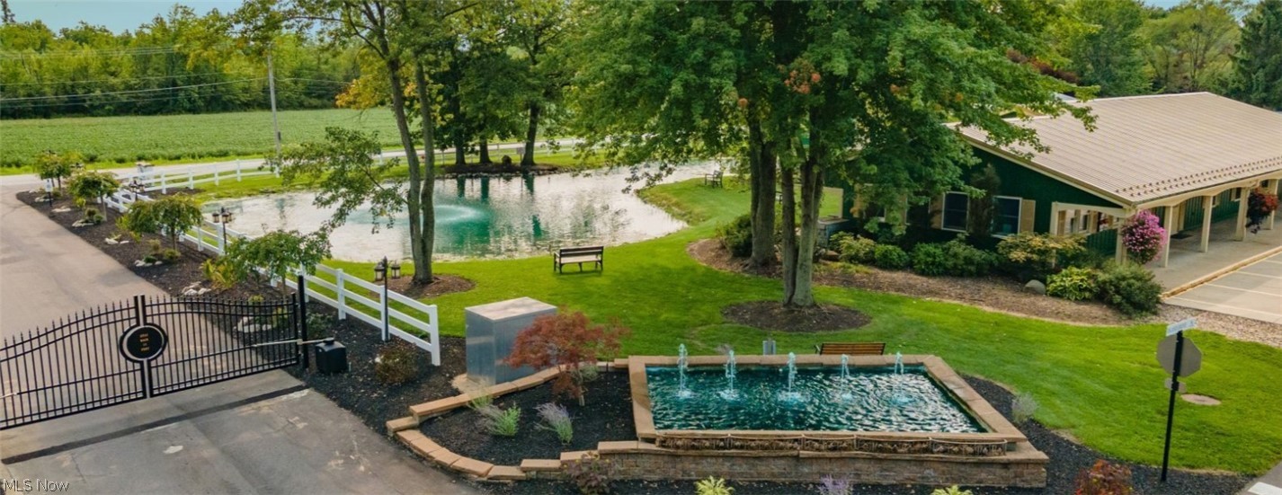 362 Pin Oak Circle Elyria OH 44035