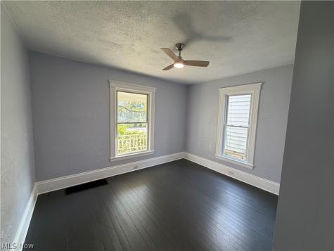 347 11th Street Elyria OH 44035