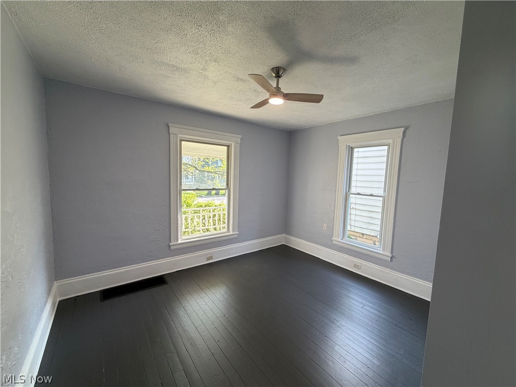 347 11th Street Elyria OH 44035