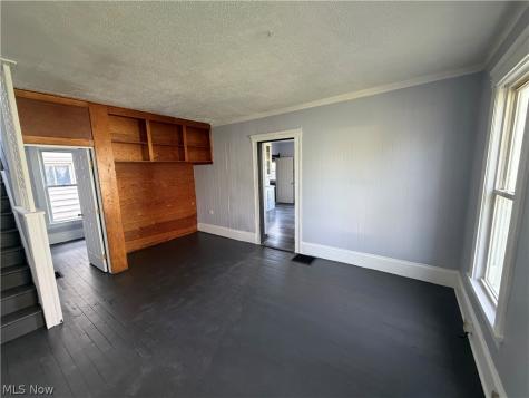 347 11th Street Elyria OH 44035