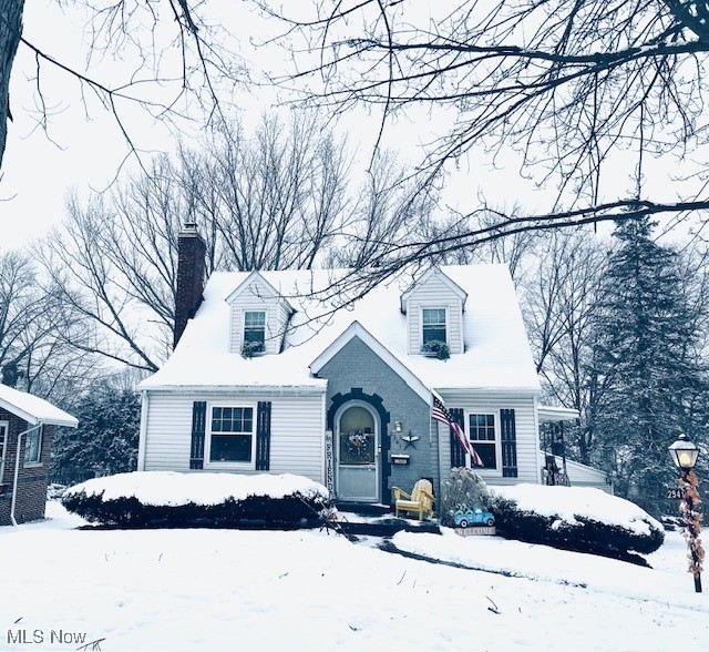 2541 Robindale Avenue Akron OH 44312