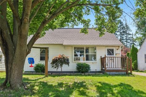 1430 Janice Massillon OH 44646