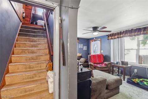 1430 Janice Massillon OH 44646