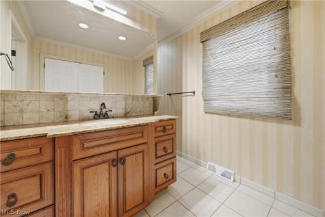7445 Market Avenue N Canton OH 44721