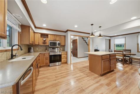 7445 Market Avenue N Canton OH 44721
