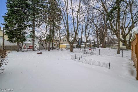 1345 Cove Avenue Lakewood OH 44107