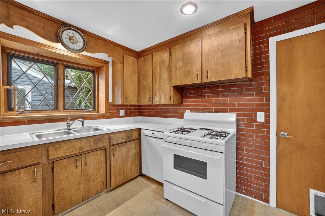 309 Hafely Drive Lorain OH 44052