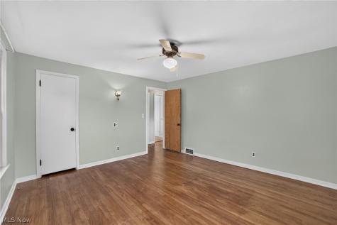 309 Hafely Drive Lorain OH 44052