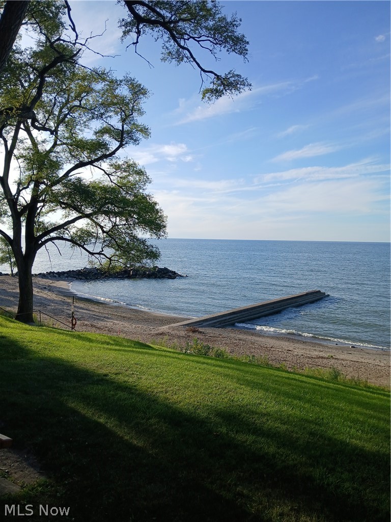 309 Hafely Drive Lorain OH 44052