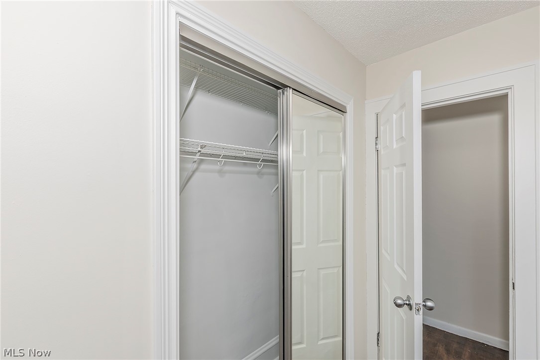 6910 Farnsworth Drive Parma OH 44129