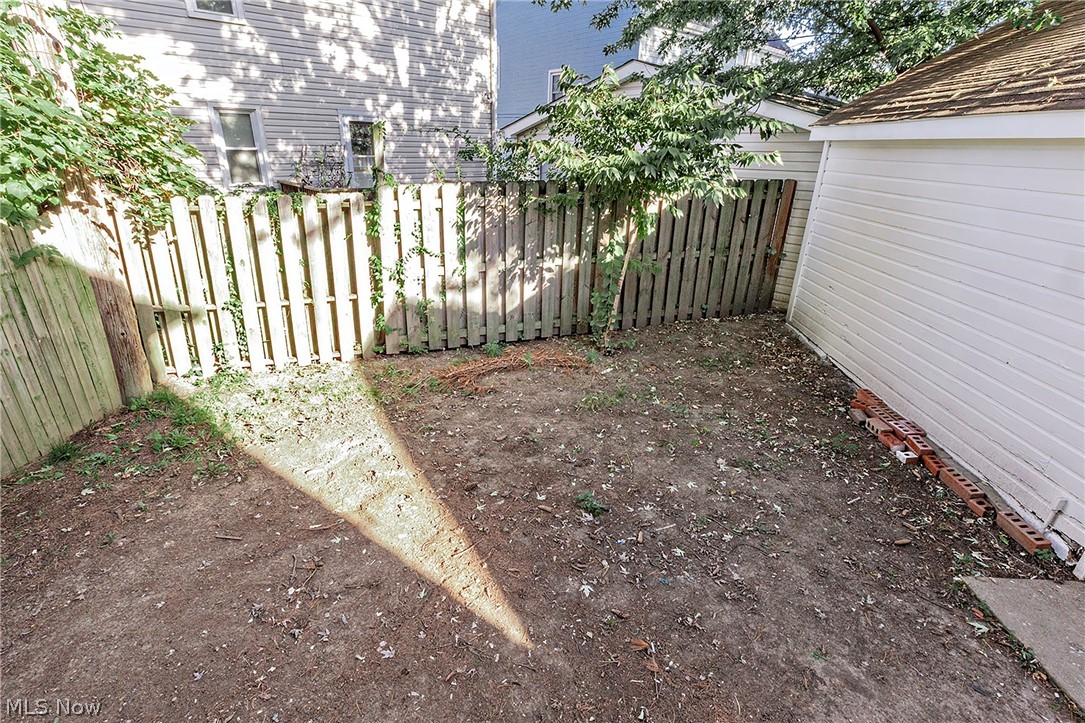 6910 Farnsworth Drive Parma OH 44129