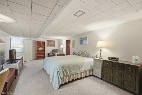 3230 Ethan Allen Road Barberton OH 44203