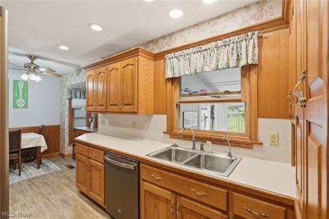 3230 Ethan Allen Road Barberton OH 44203