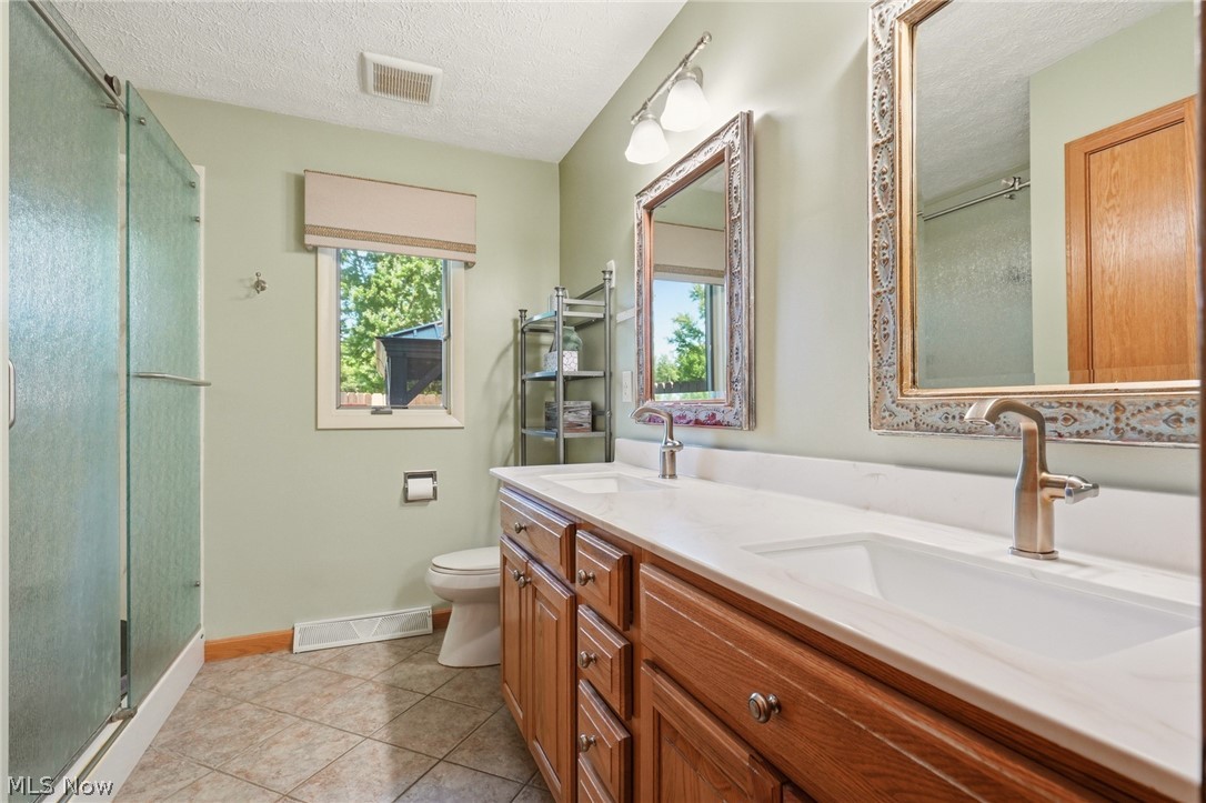 3230 Ethan Allen Road Barberton OH 44203
