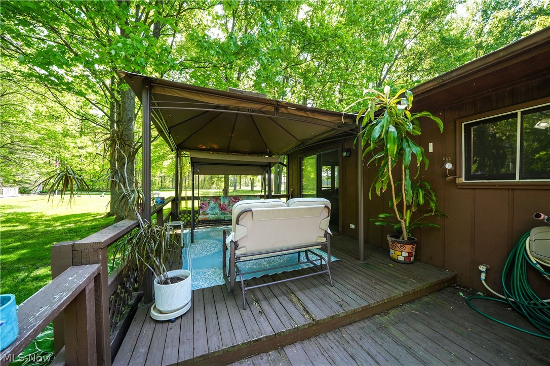 5305 Beechwood Road Ravenna OH 44266