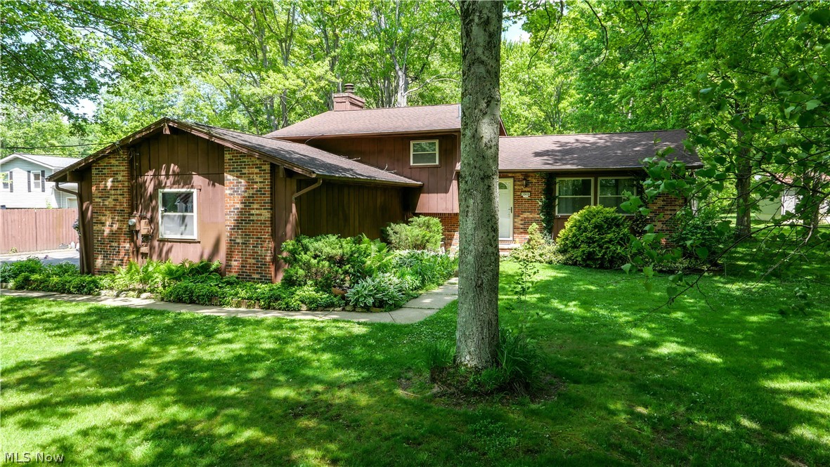 5305 Beechwood Road Ravenna OH 44266