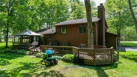5305 Beechwood Road Ravenna OH 44266