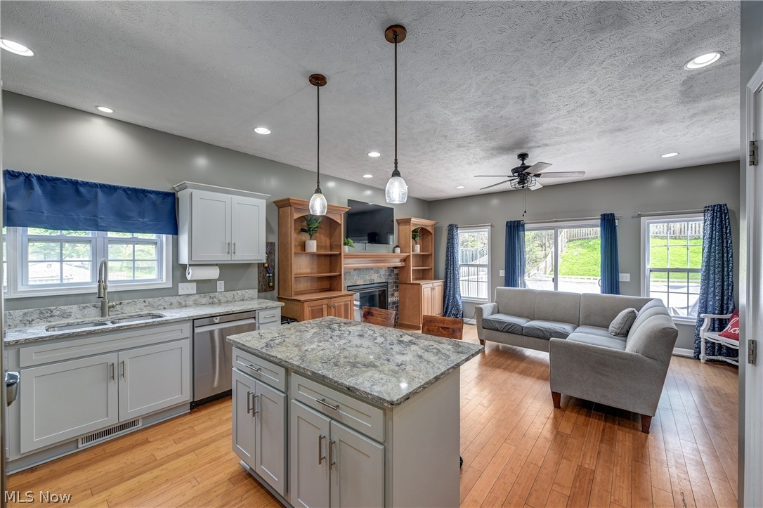3677 Foothills Boulevard Willoughby OH 44094