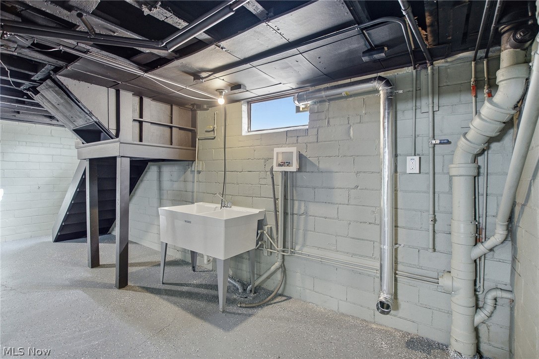 21050 Goller Avenue Euclid OH 44119