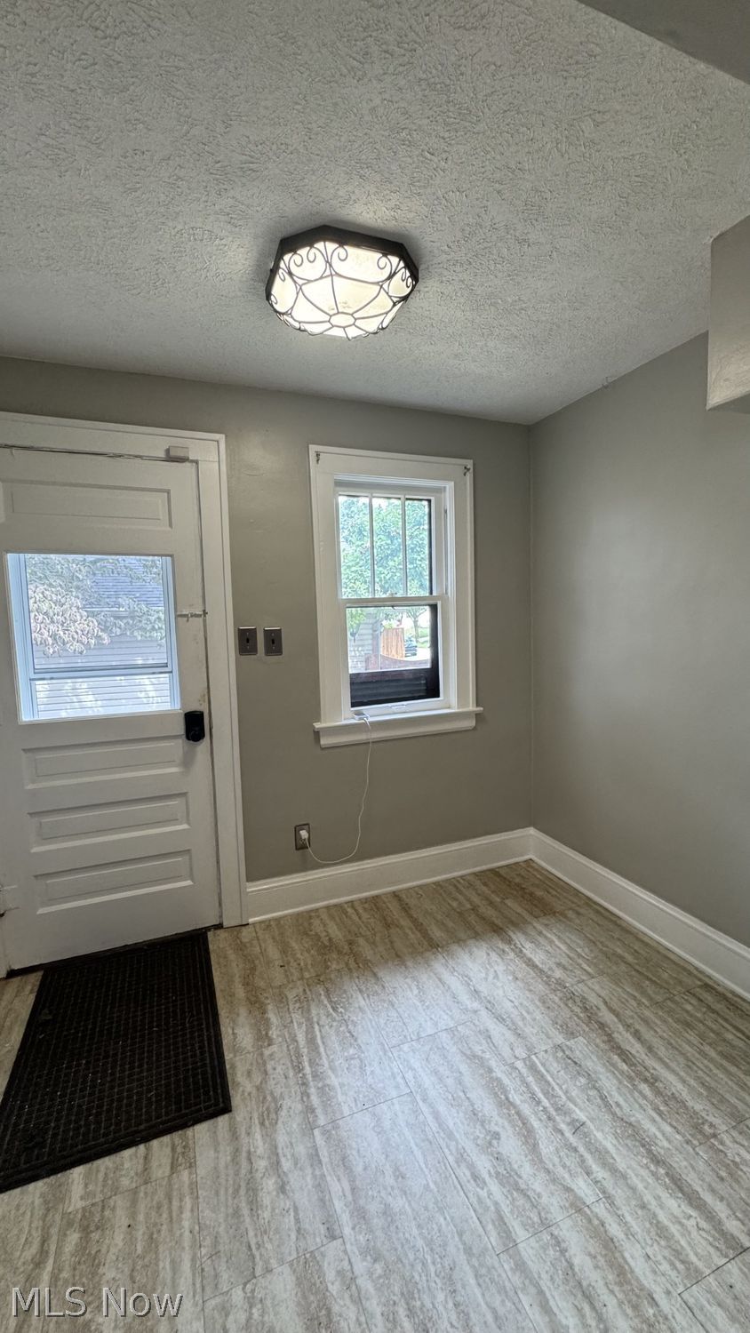 515 N Firestone Boulevard Akron OH 44301