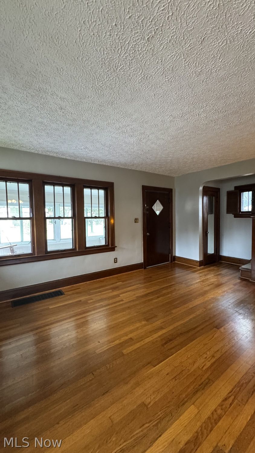515 N Firestone Boulevard Akron OH 44301