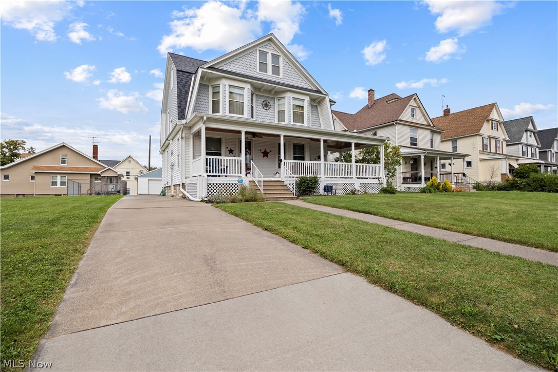 1032 W 4th Street Lorain OH 44052