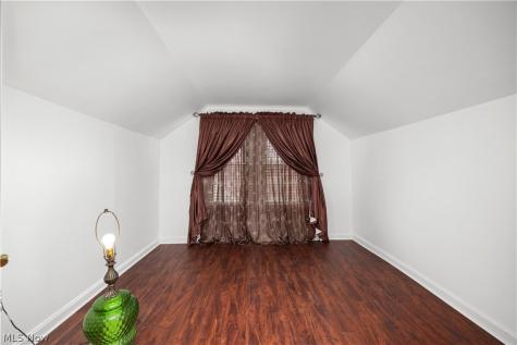 1032 W 4th Street Lorain OH 44052