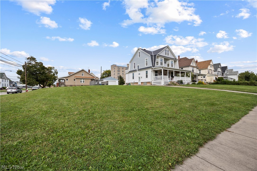 1032 W 4th Street Lorain OH 44052