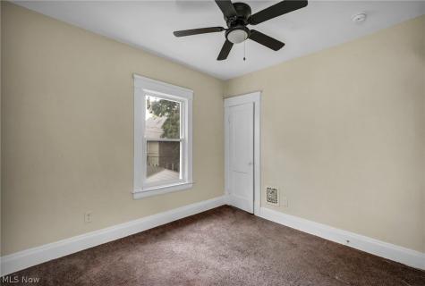9013 Kempton Avenue Cleveland OH 44108