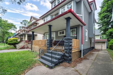 9013 Kempton Avenue Cleveland OH 44108