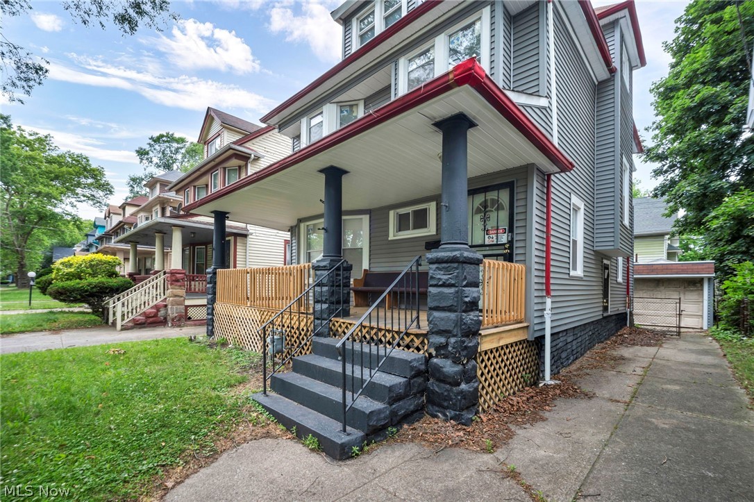 9013 Kempton Avenue Cleveland OH 44108