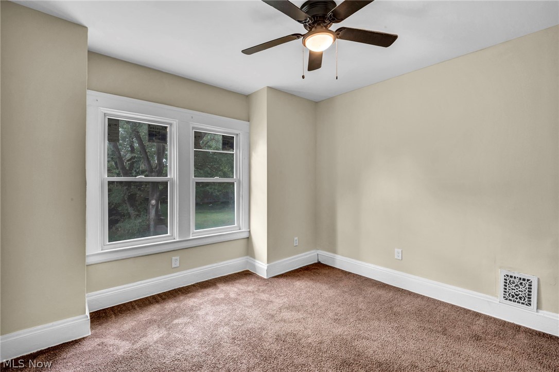 9013 Kempton Avenue Cleveland OH 44108