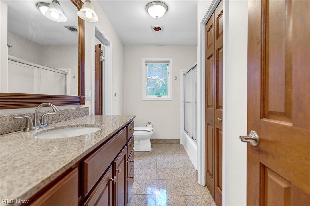12560 Bass Lake Road Chardon OH 44024