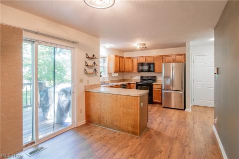 1270 Delia Avenue Akron OH 44320